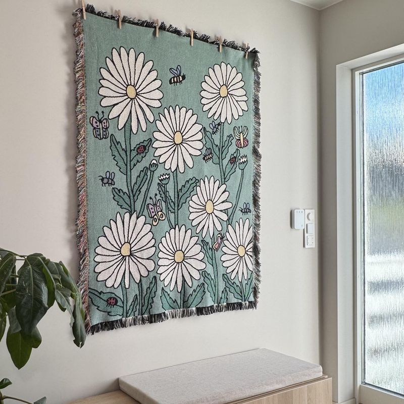 DAISY FLOWERS wall tapestry